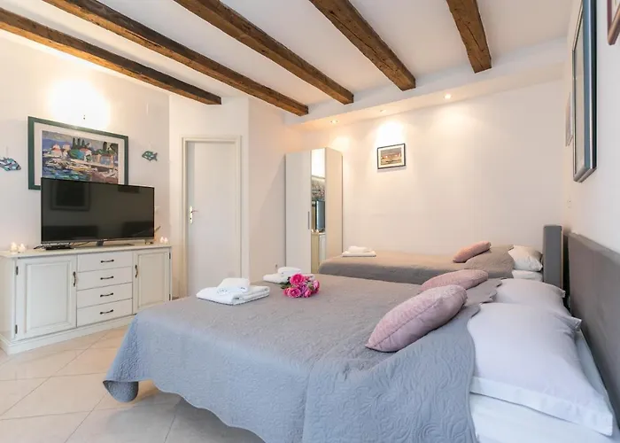 Apartment & Room Korta Vilea